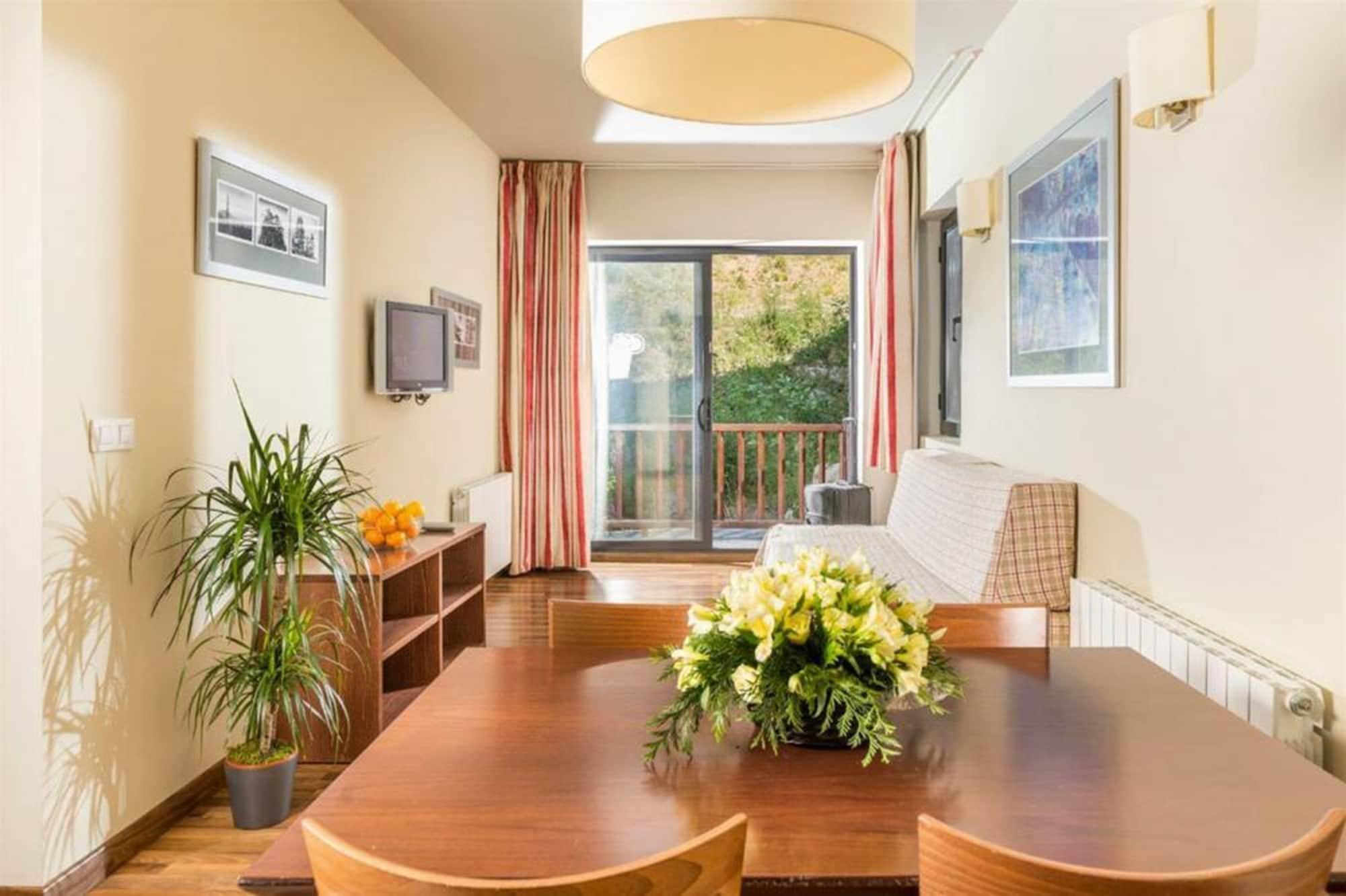 Guitart La Molina Aparthotel & Spa Экстерьер фото