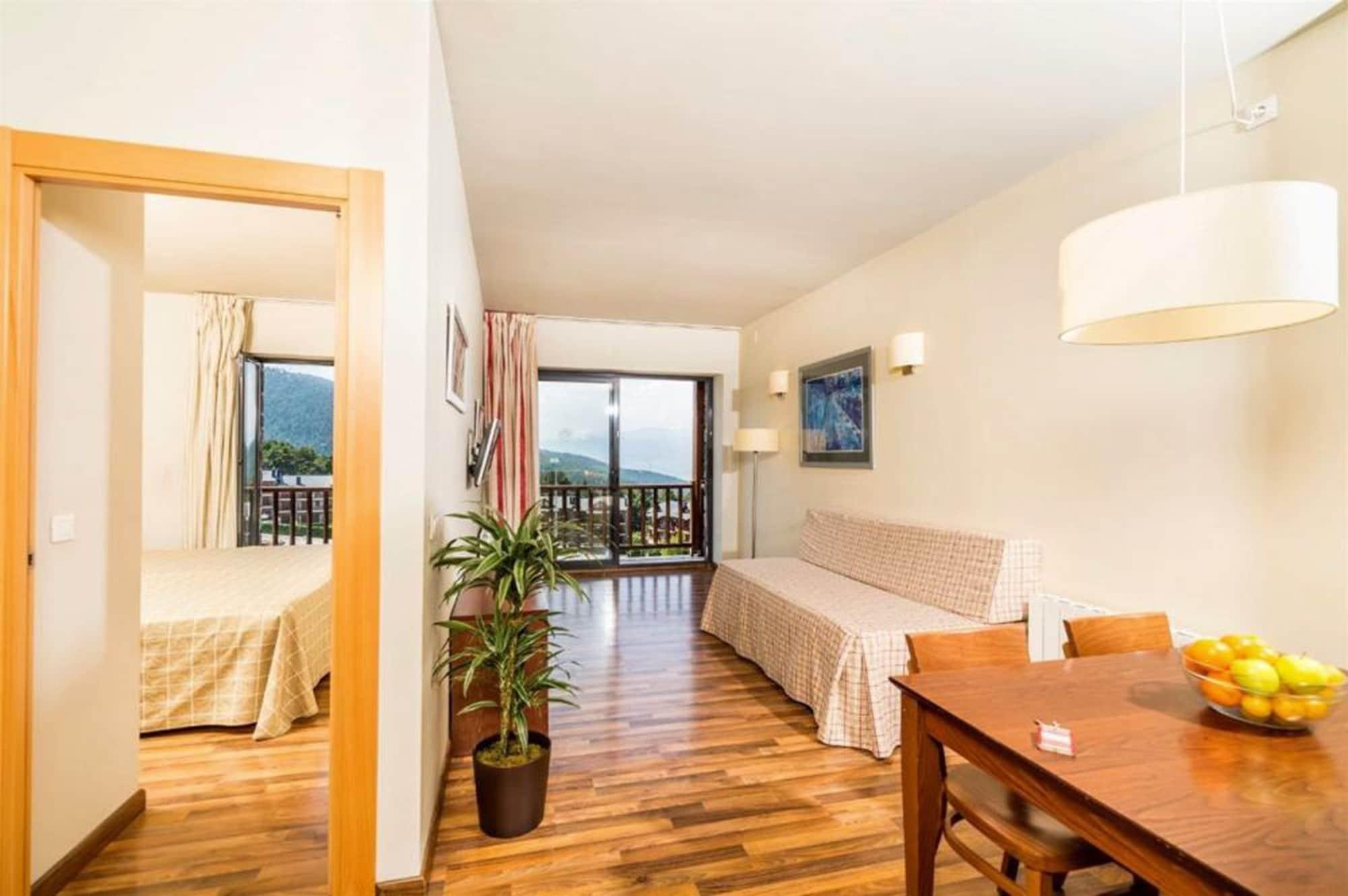 Guitart La Molina Aparthotel & Spa Экстерьер фото